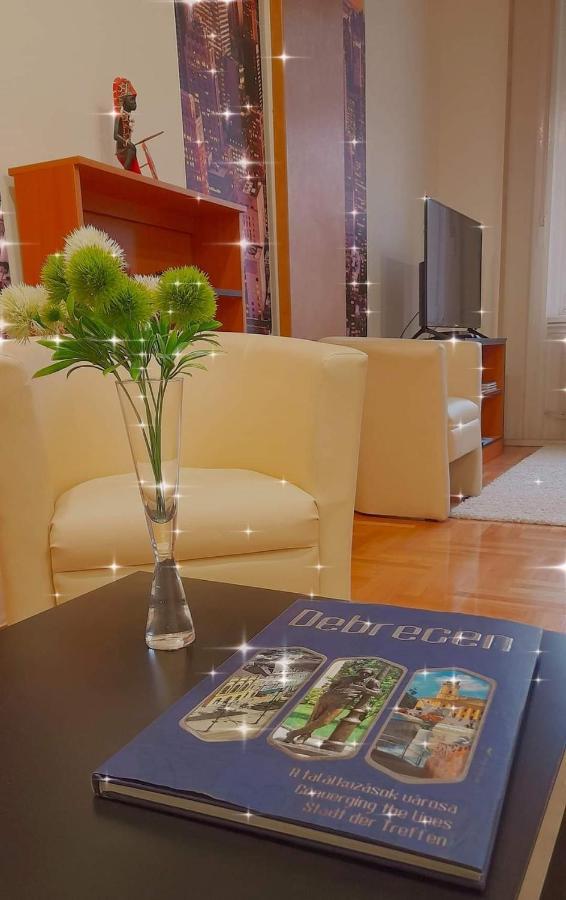 City Life Apartment Debrecen Dış mekan fotoğraf